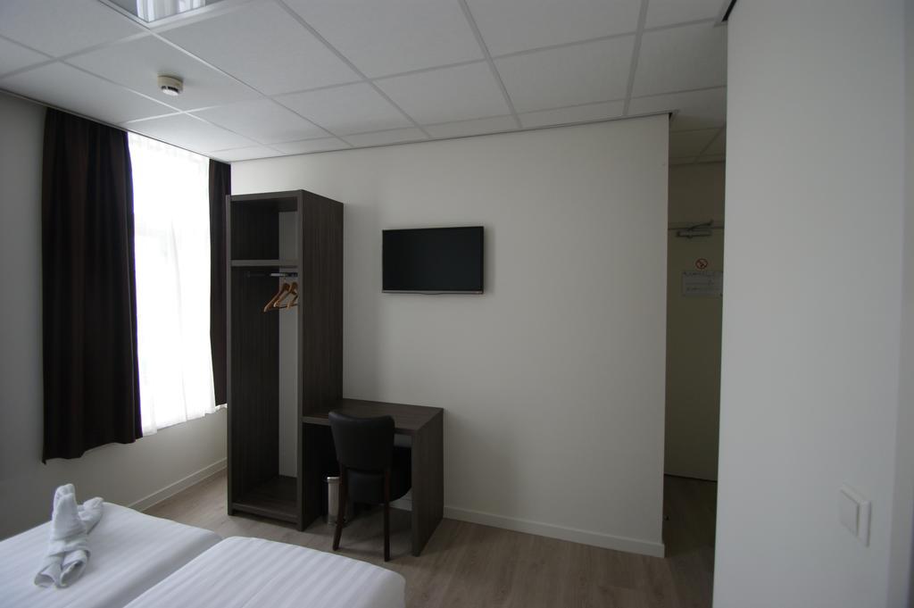 Hotel De Keizerskroon Amsterdam-Schiphol-Halfweg Extérieur photo